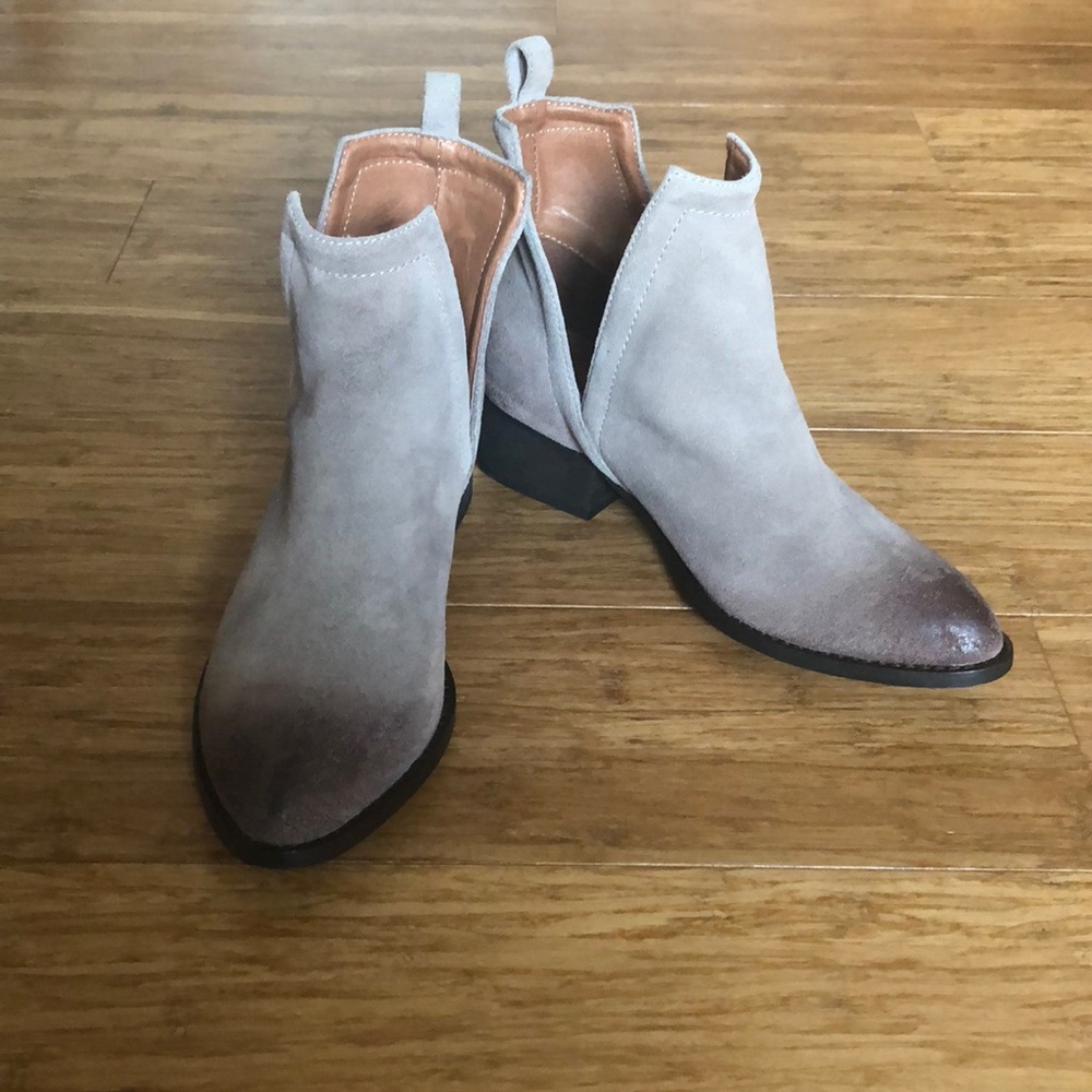 Jeffery Campbell muskrat cutout boots size 6